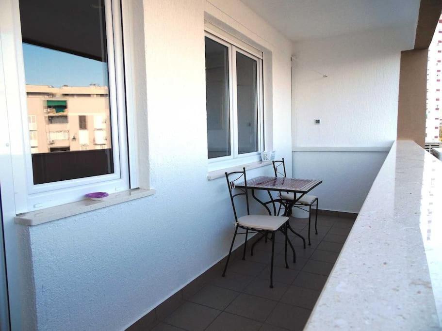 Eurit Apartment Shown In Detail Split Eksteriør bilde